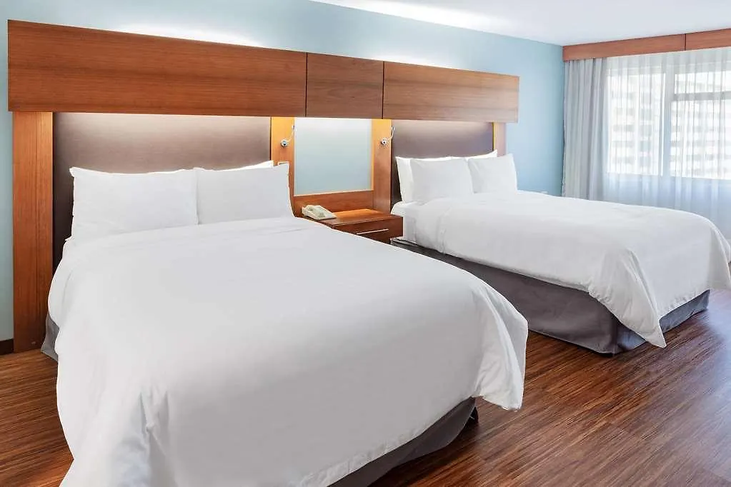 Hotel Tryp Guayaquil 0*,  Ecuador