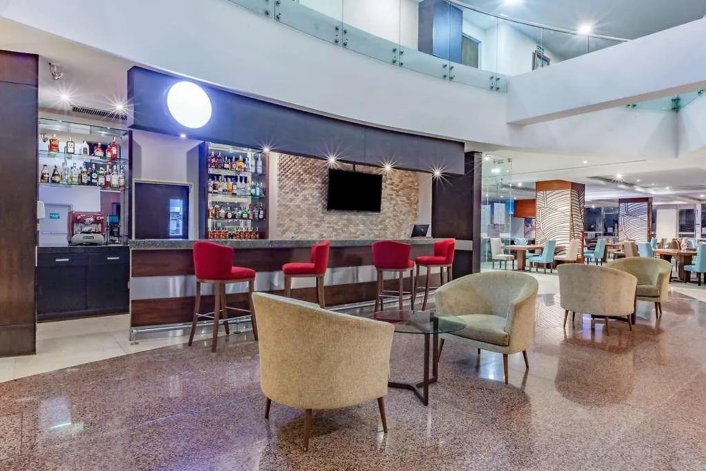 Hotel Tryp Guayaquil